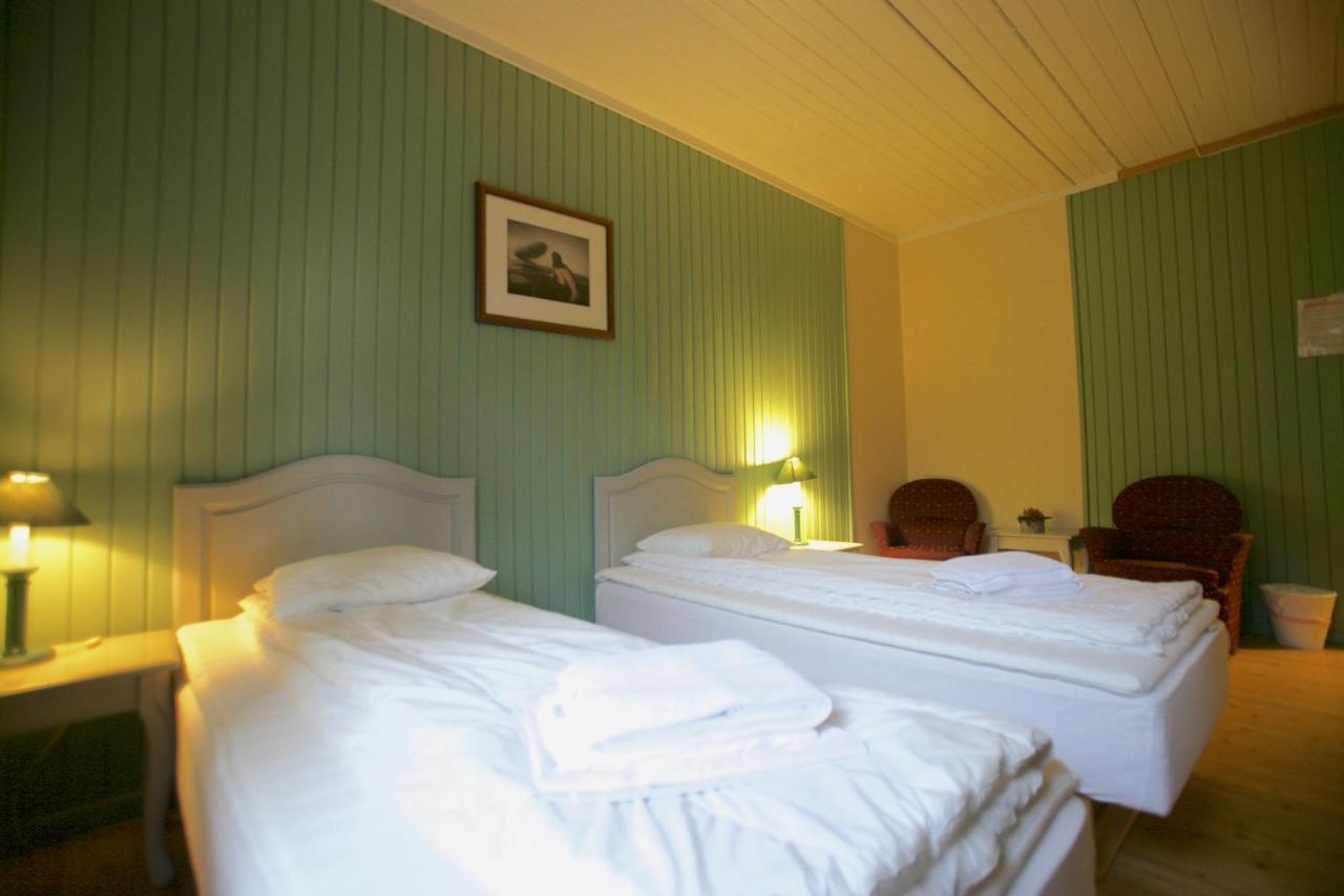Frya Leir Hostel Bagian luar foto