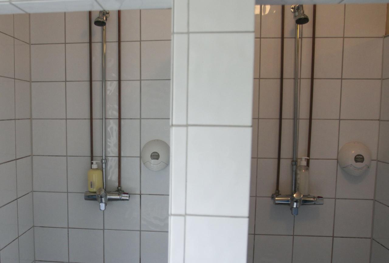 Frya Leir Hostel Bagian luar foto